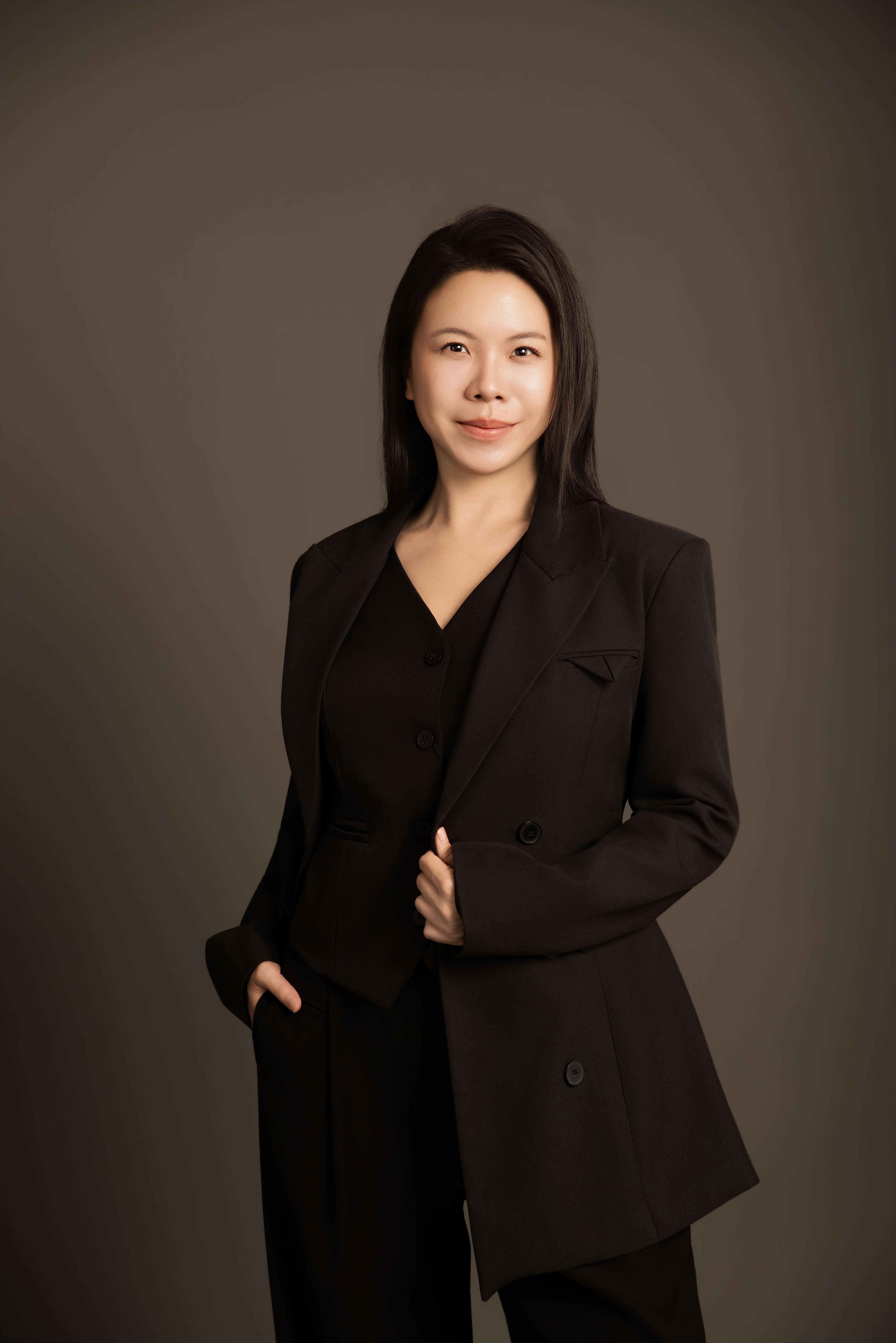Portrait of Cheryl Ng